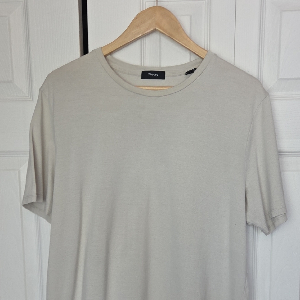 Theory Men's Light Gray Short Sleeve Tee